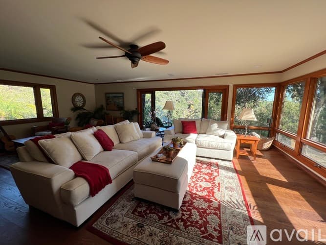 Santa Barbara Apartment: 1122 Palomino Road