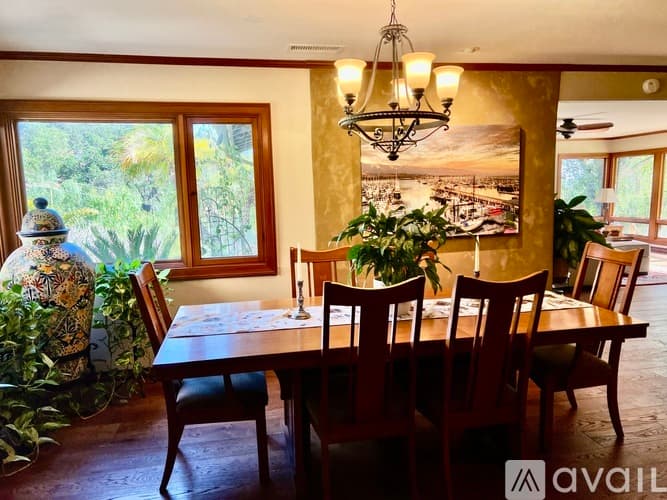 Santa Barbara Apartment: 1122 Palomino Road