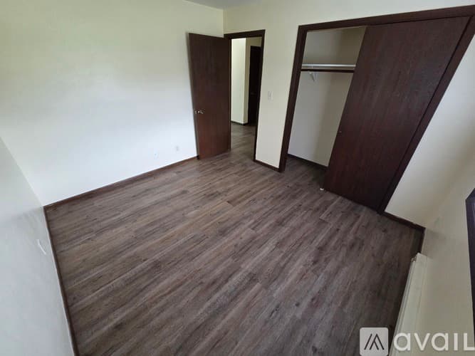 Sparta Apartment: 425 S Thayer St