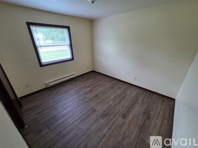 Sparta Apartment: 425 S Thayer St