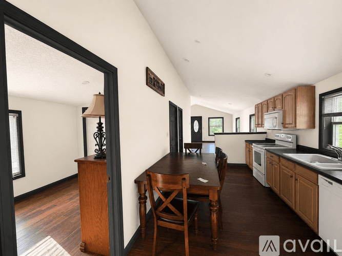 East Freedom House: 847 Johnstown Rd