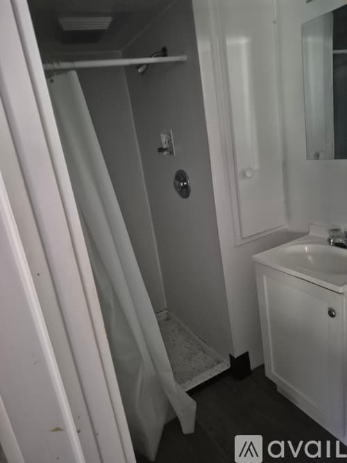 Dubuque Apartment: 444 Angella St