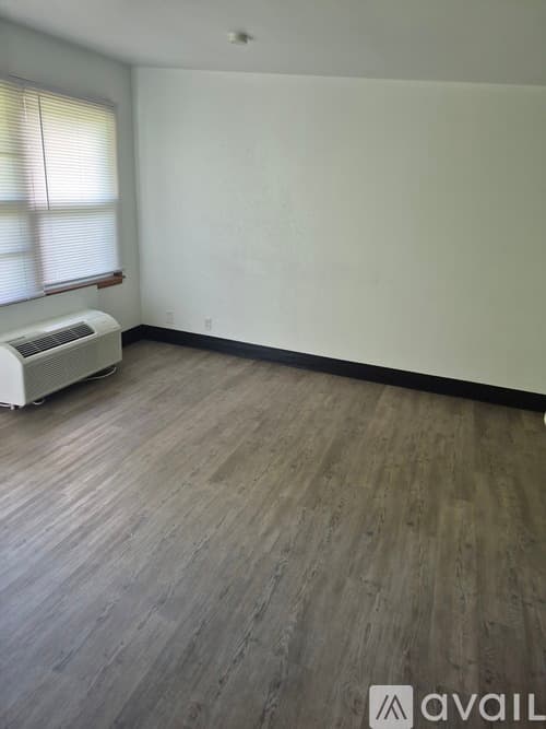Dubuque Apartment: 444 Angella St