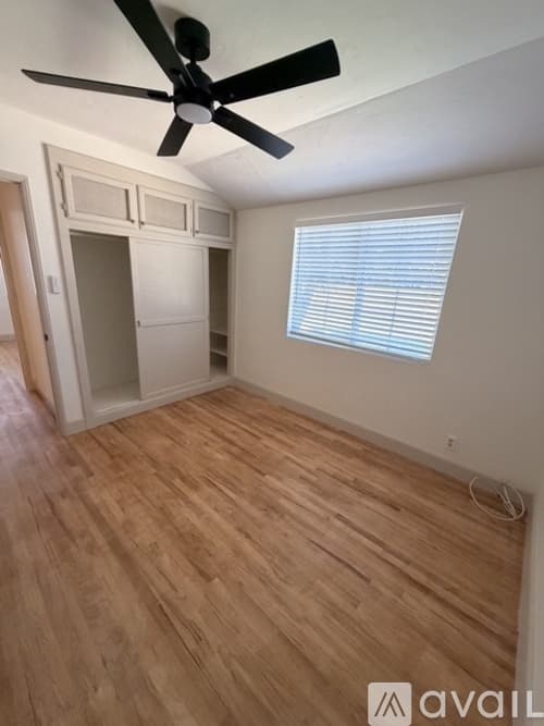 Los Angeles House: 5418 Crebs Avenue