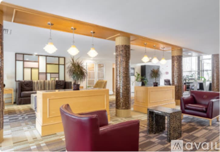 Brookline Apartment: 101 Monmouth St