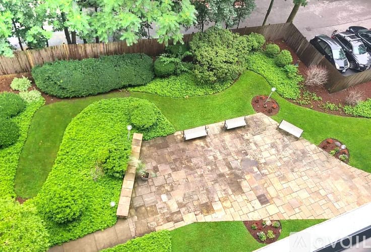 Brookline Apartment: 101 Monmouth St