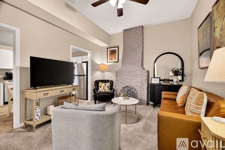 Savannah House: 1404 Barnard St