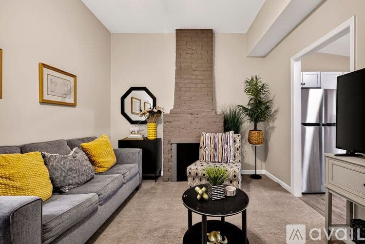 Savannah House: 1406 Barnard St