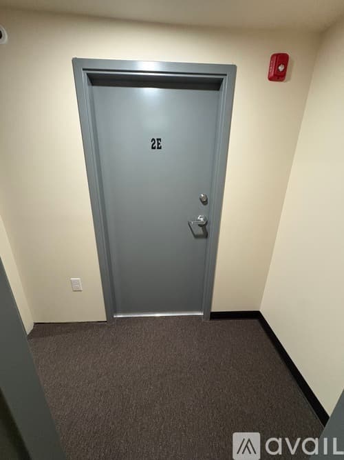 Lancaster Apartment: 114 W Chestnut St