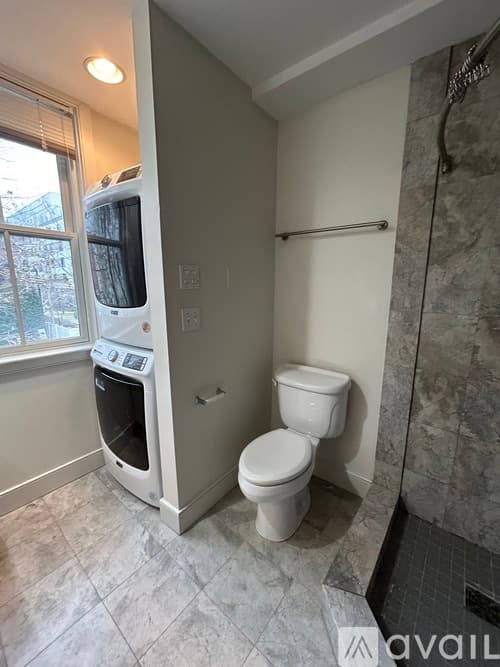 Cambridge Apartment: 110 Second St