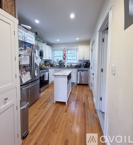 Boston Apartment: 51 Leamington Rd