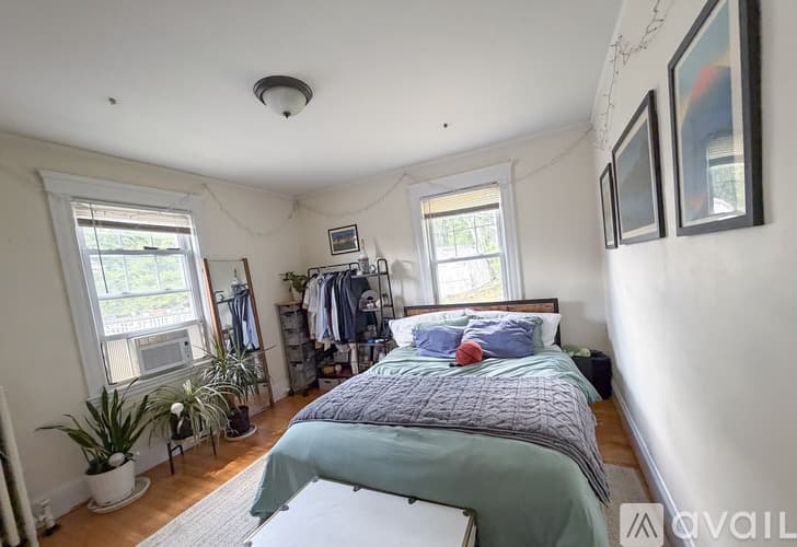 Boston Apartment: 51 Leamington Rd