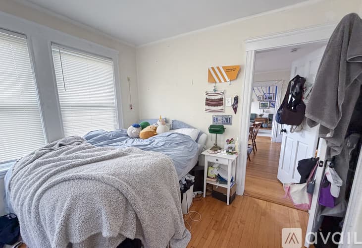 Boston Apartment: 51 Leamington Rd
