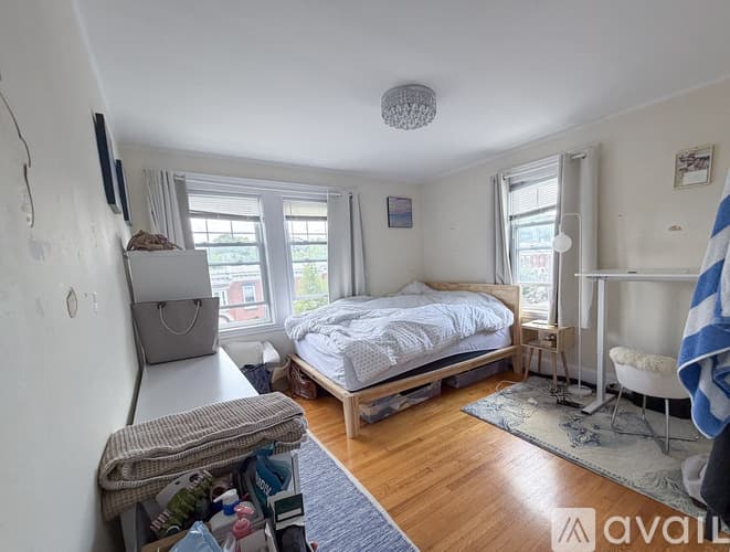 Boston Apartment: 51 Leamington Rd