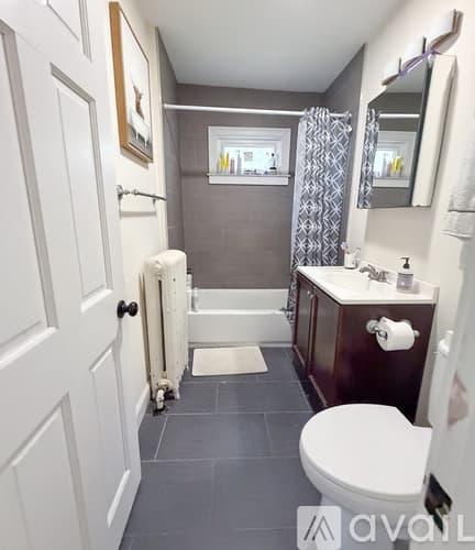 Boston Apartment: 51 Leamington Rd