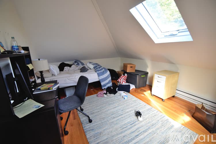 Boston Apartment: 51 Leamington Rd