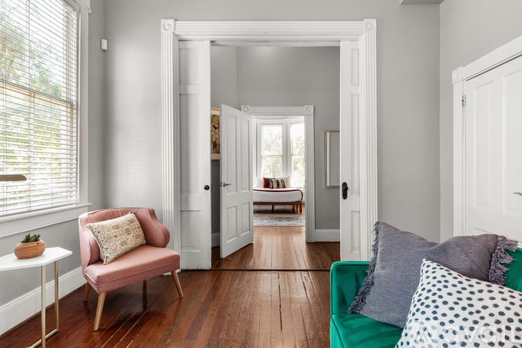 Savannah Apartment: 201 E Duffy St