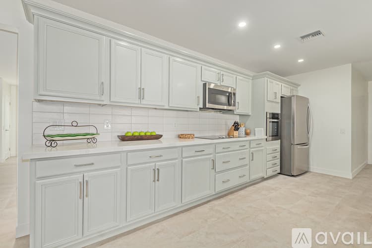 Sun City House: 9830 W Evergreen Dr