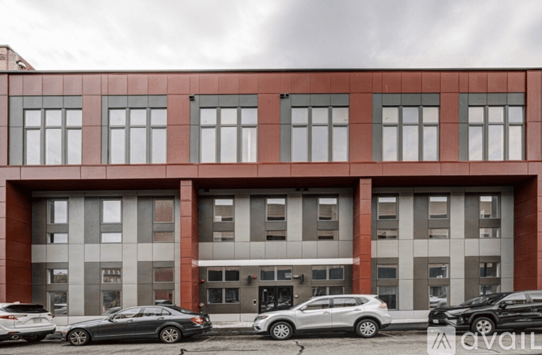 Lowell Apartment: 78 Middlesex St