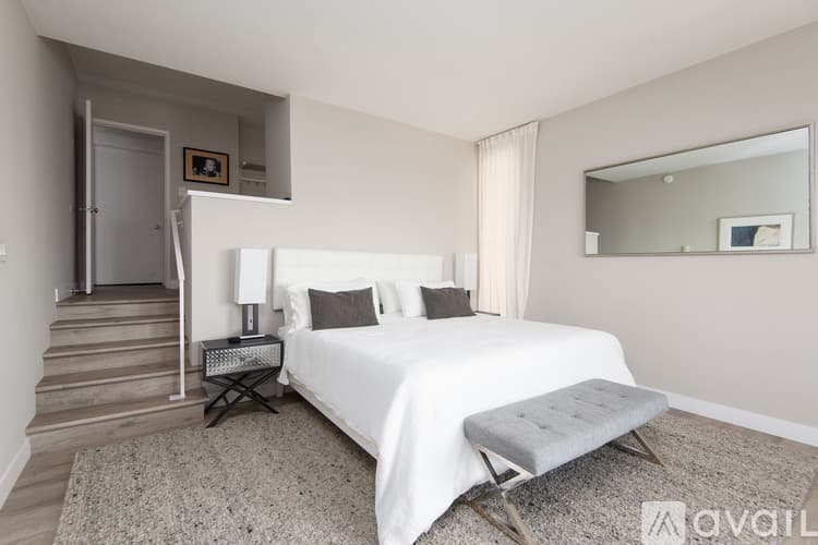 Malibu Condo: 18063 Coastline Dr