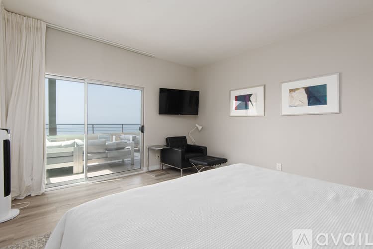 Malibu Condo: 18063 Coastline Dr