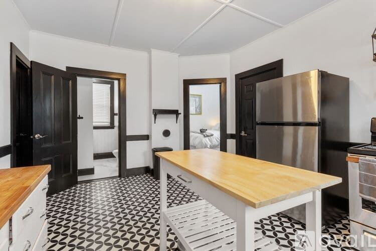 Portland Apartment: 67 North Street