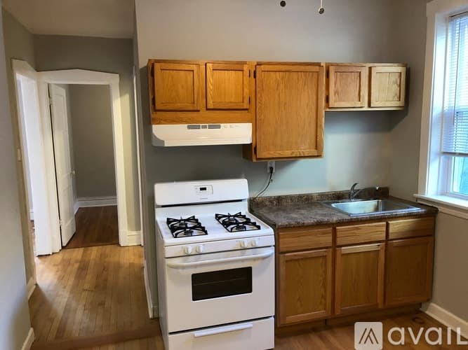 Chicago Apartment: 5219 N Christiana Ave