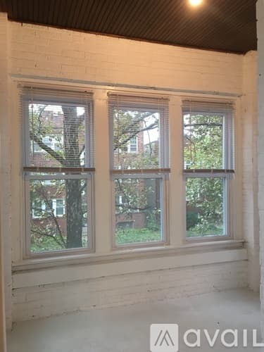 Chicago Apartment: 5219 N Christiana Ave