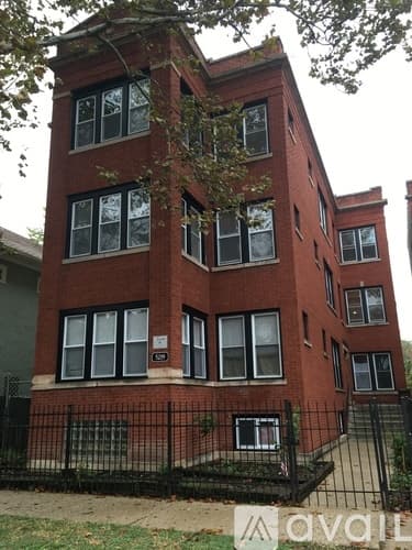 Chicago Apartment: 5219 N Christiana Ave
