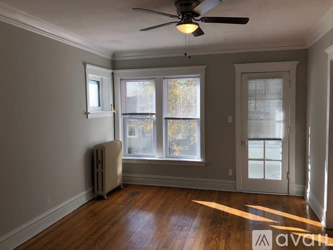 Chicago Apartment: 5219 N Christiana Ave