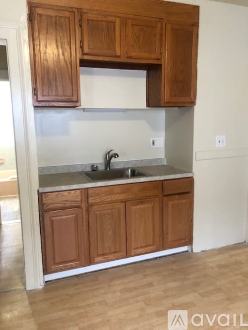 New Britain Apartment: 65 Ridgewood Street