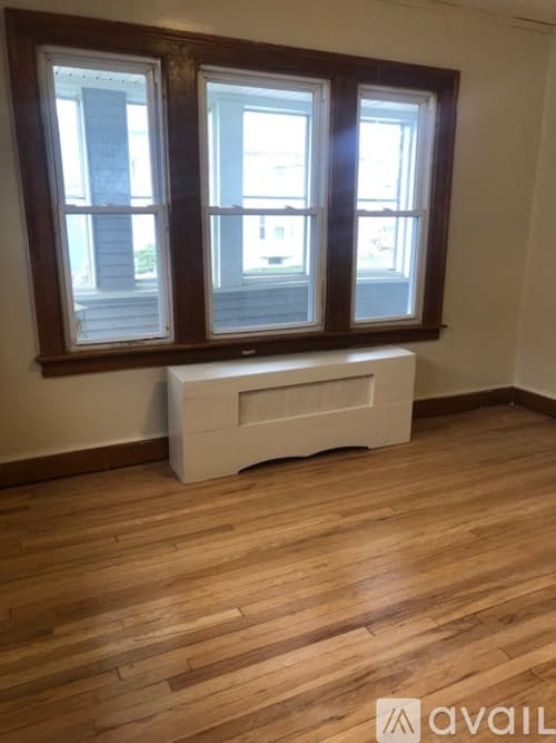 New Britain Apartment: 65 Ridgewood Street