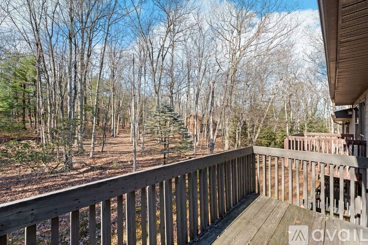 Lake Harmony Apartment: 1010 A Westwoods Drive
