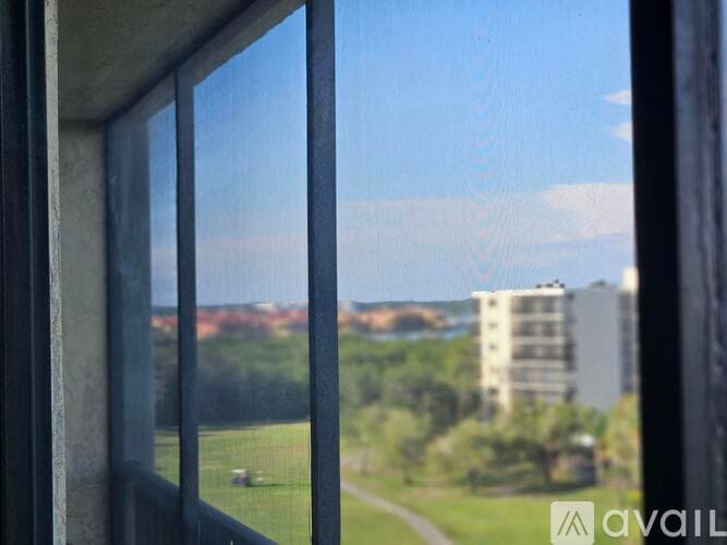 Clearwater Condo: 800 Cove Cay Drive