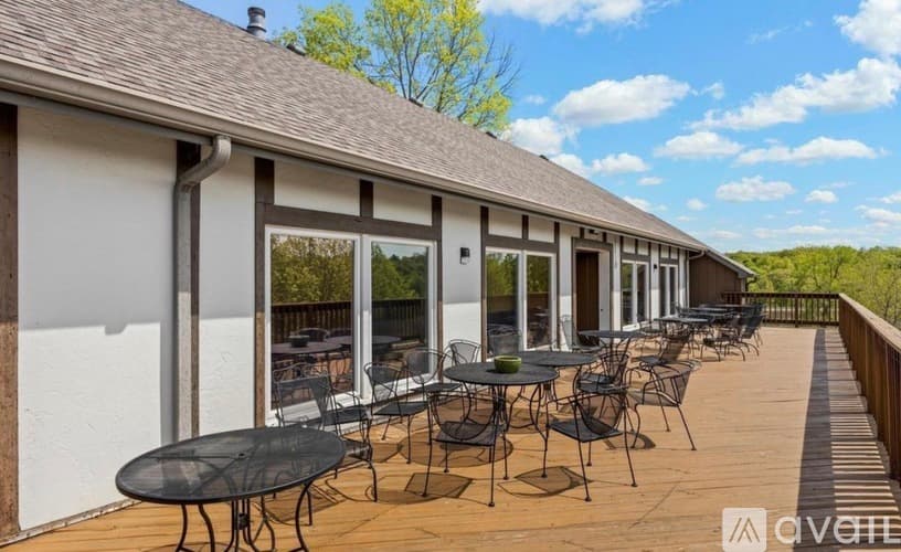 Mapleton House: 9925 West Buckhaven Court