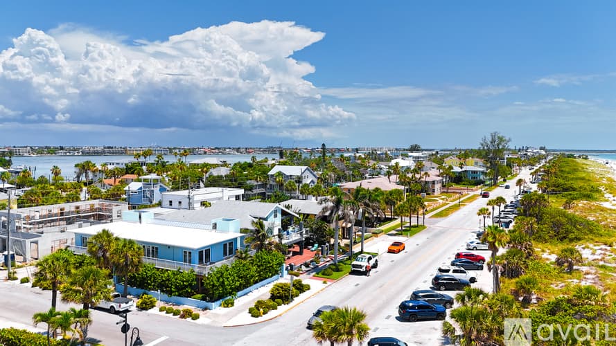 St. Pete Beach Apartment: 1907 Gulf Way