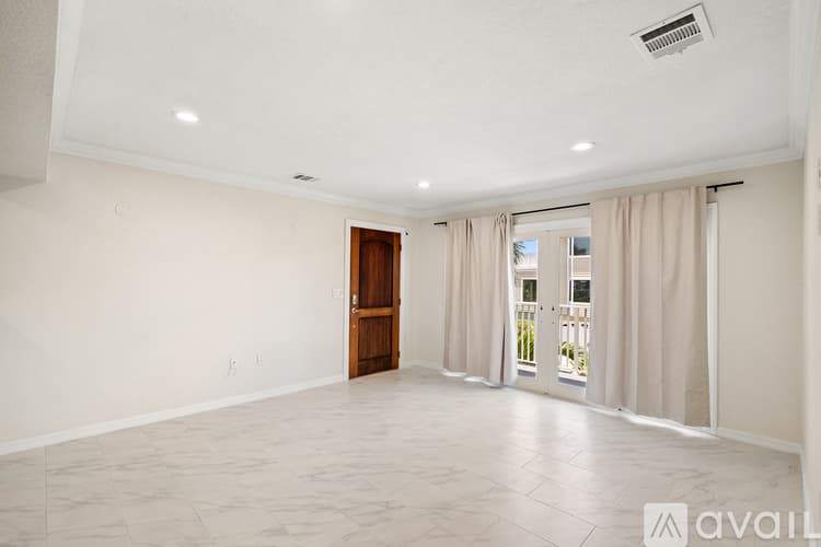 St. Pete Beach Apartment: 1907 Gulf Way