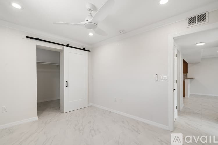 St. Pete Beach Apartment: 1907 Gulf Way