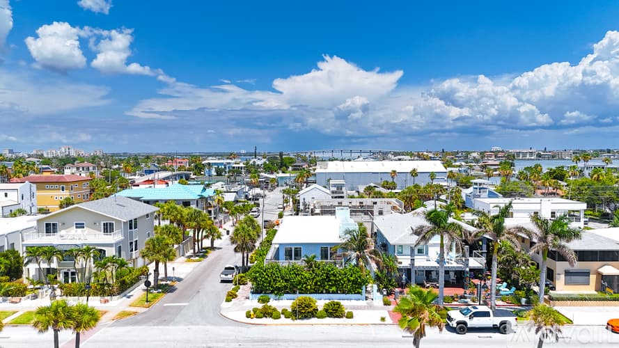 St. Pete Beach Condo: 1907 Gulf Way