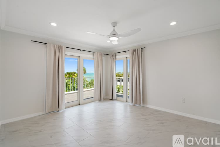 St. Pete Beach Condo: 1907 Gulf Way