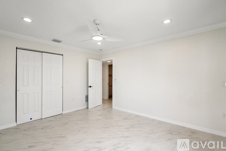 St. Pete Beach Condo: 1907 Gulf Way