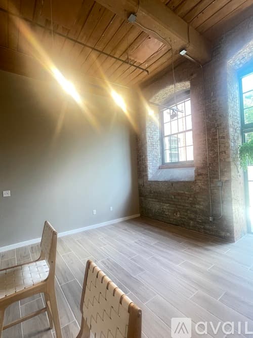 Greenville Condo: 400 Mills Avenue