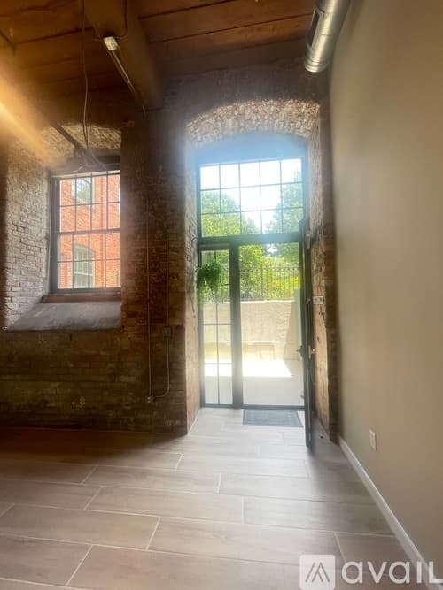 Greenville Condo: 400 Mills Avenue