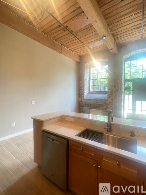 Greenville Condo: 400 Mills Avenue