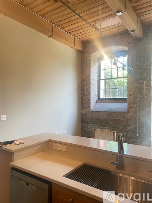 Greenville Condo: 400 Mills Avenue