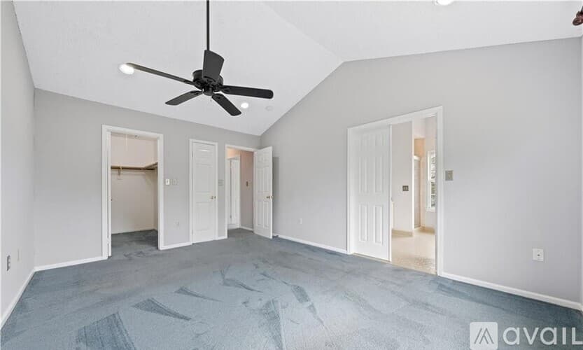 Franklin Township Townhome: 32 Cabot Way