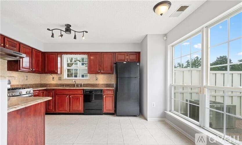 Franklin Township Townhome: 32 Cabot Way