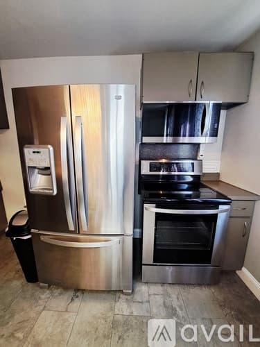 Kewanee Apartment: 1756 Walter Payton Memorial Hwy