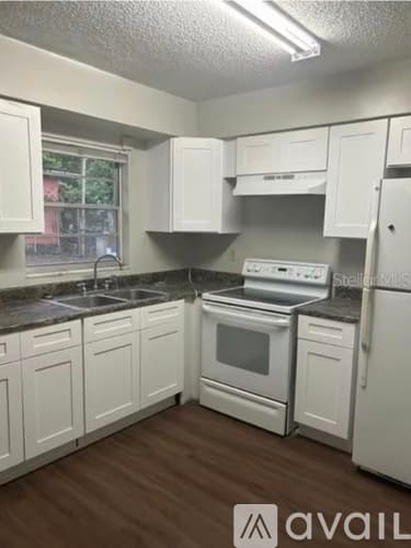 Lakeland House: 629 Montana Ave