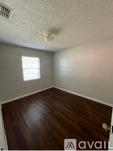 Lakeland House: 629 Montana Ave